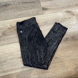 Fabletics • Athletic Pants Cropped